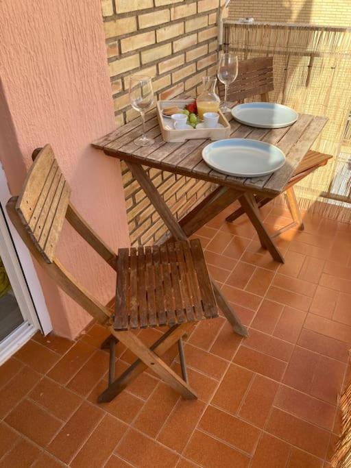 Coqueto Apartamento De Playa Con Piscina Y Terraza Valencia Exterior foto